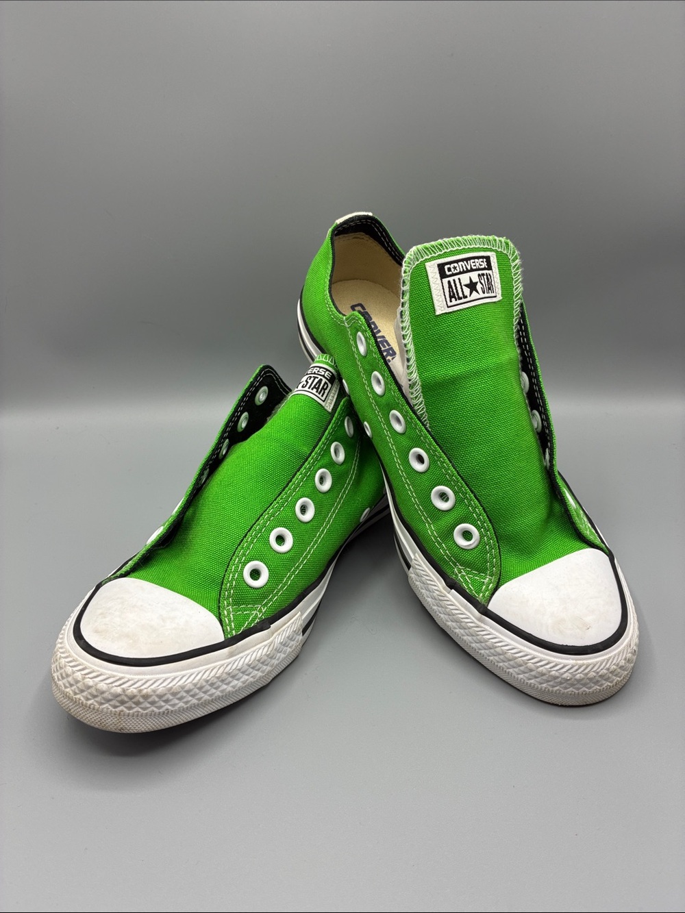 Like New! converse green low Chuck Taylor